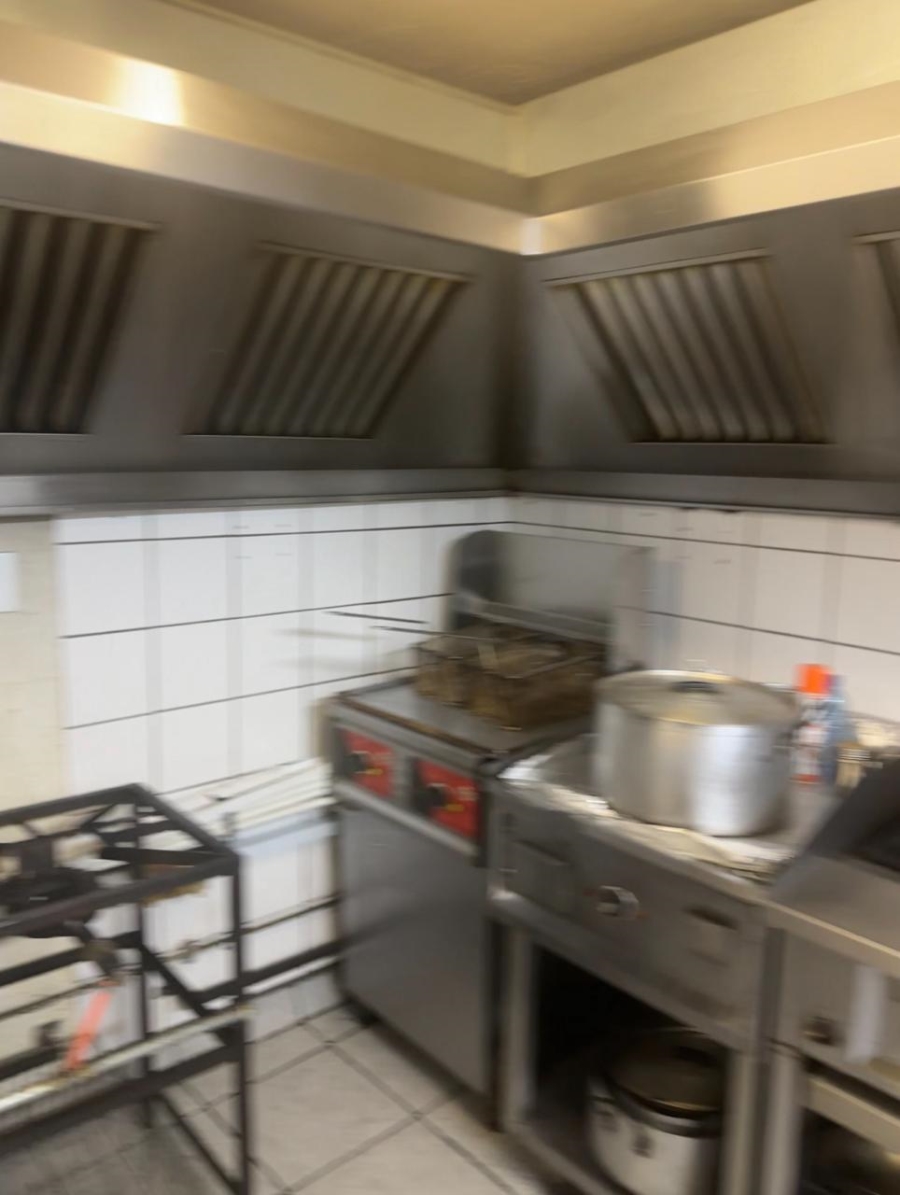 To Let commercial Property for Rent in Gardens Western Cape